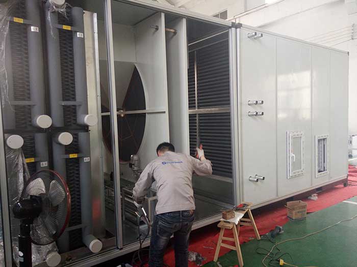 威海某大型化工企業兩臺10%濕度，40000風量2臺除濕機組